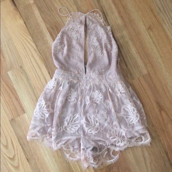 NWT STYLESTALKER blush Sofala romper revolve - Picture 3 of 5